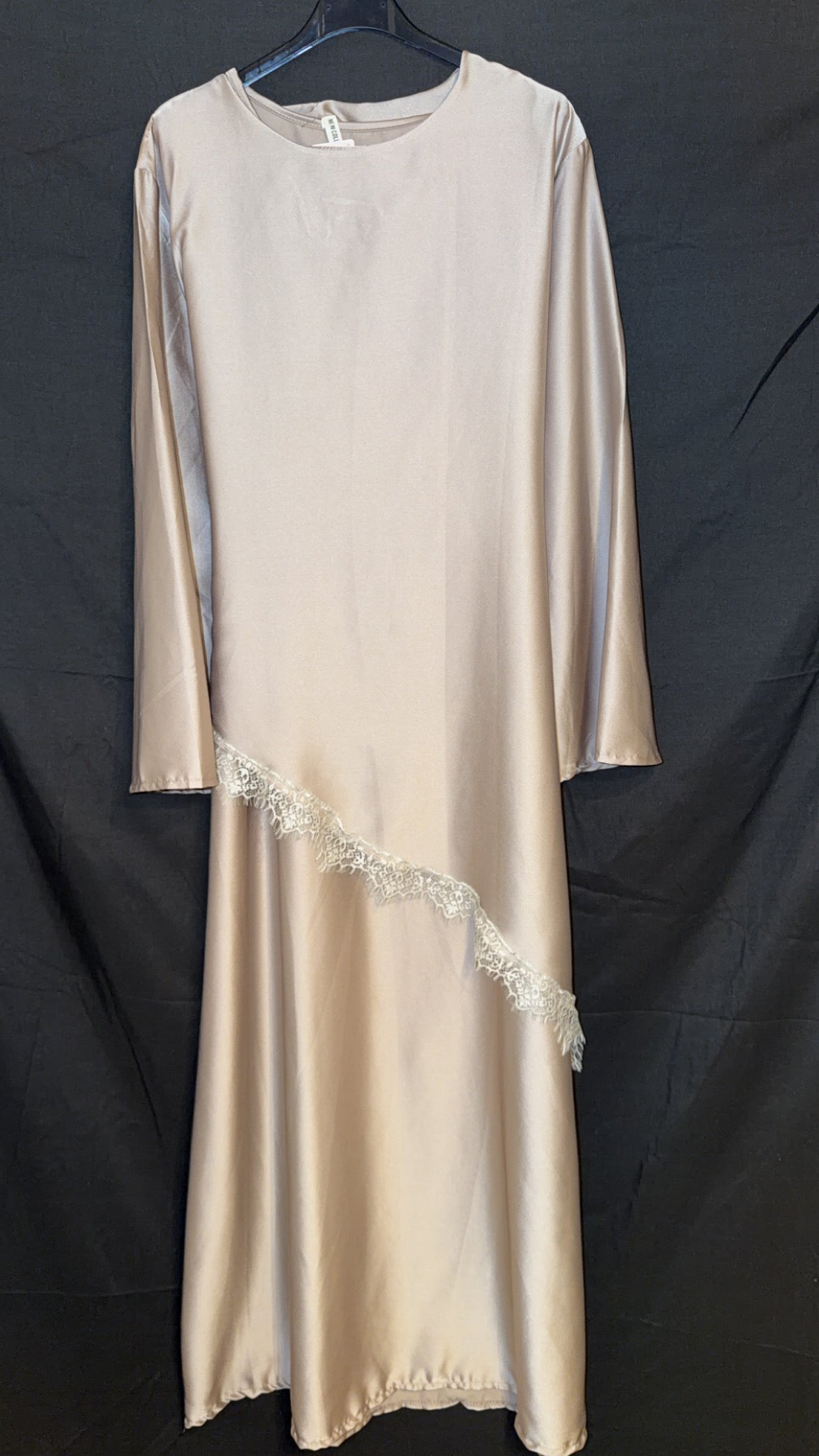 Abaya mit Spitze