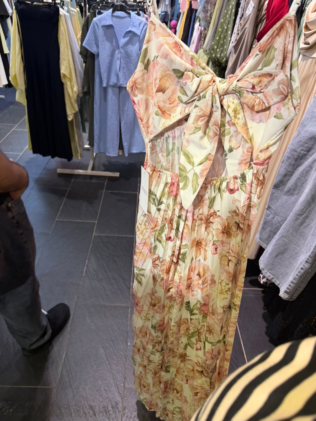 Blume Kleid