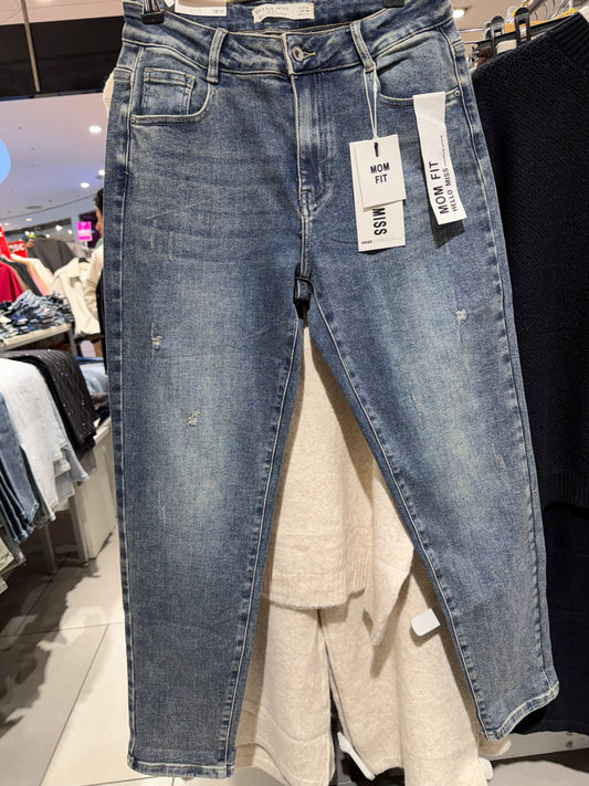 Jeans (Mom Fit)